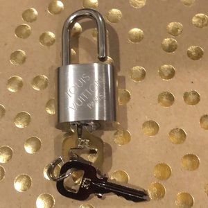 LOUIS VUITTON NIB Silver Lock 2-Key Brushed Palladium Made In France RARE #321
